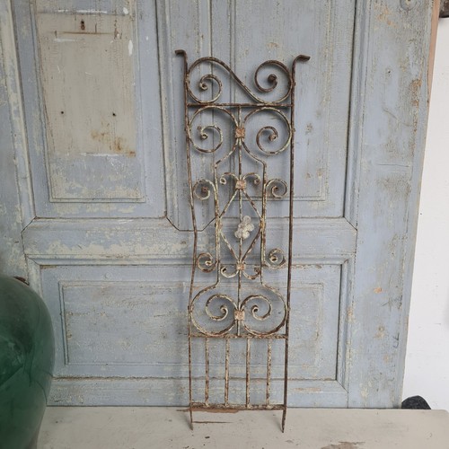 B0823 fenstergitter - fenstergitter, ~